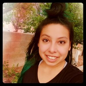 Meet your Posher, Deeana